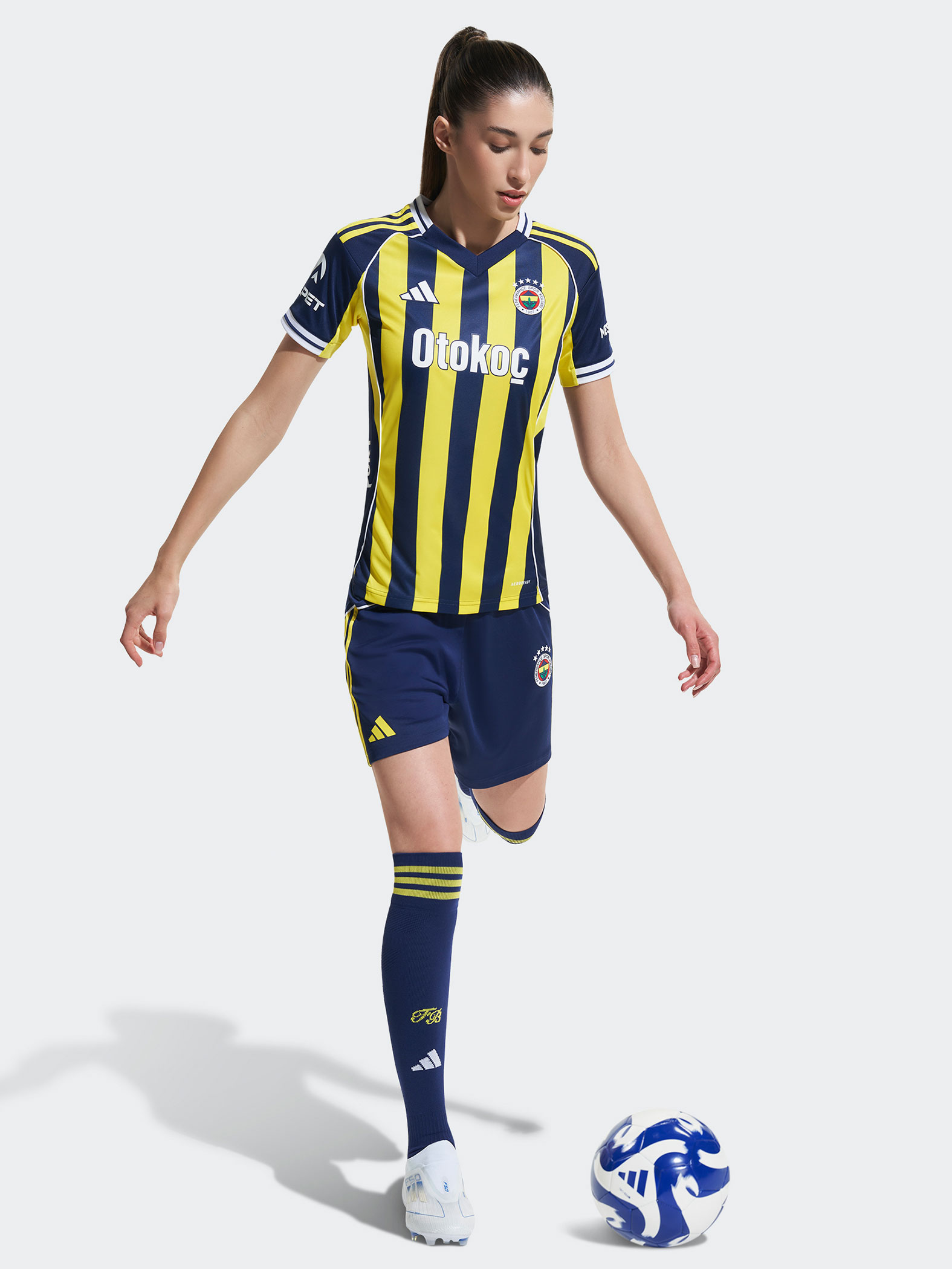Fenerbahçe 2025/26 Çubuklu Kadın Forma_3