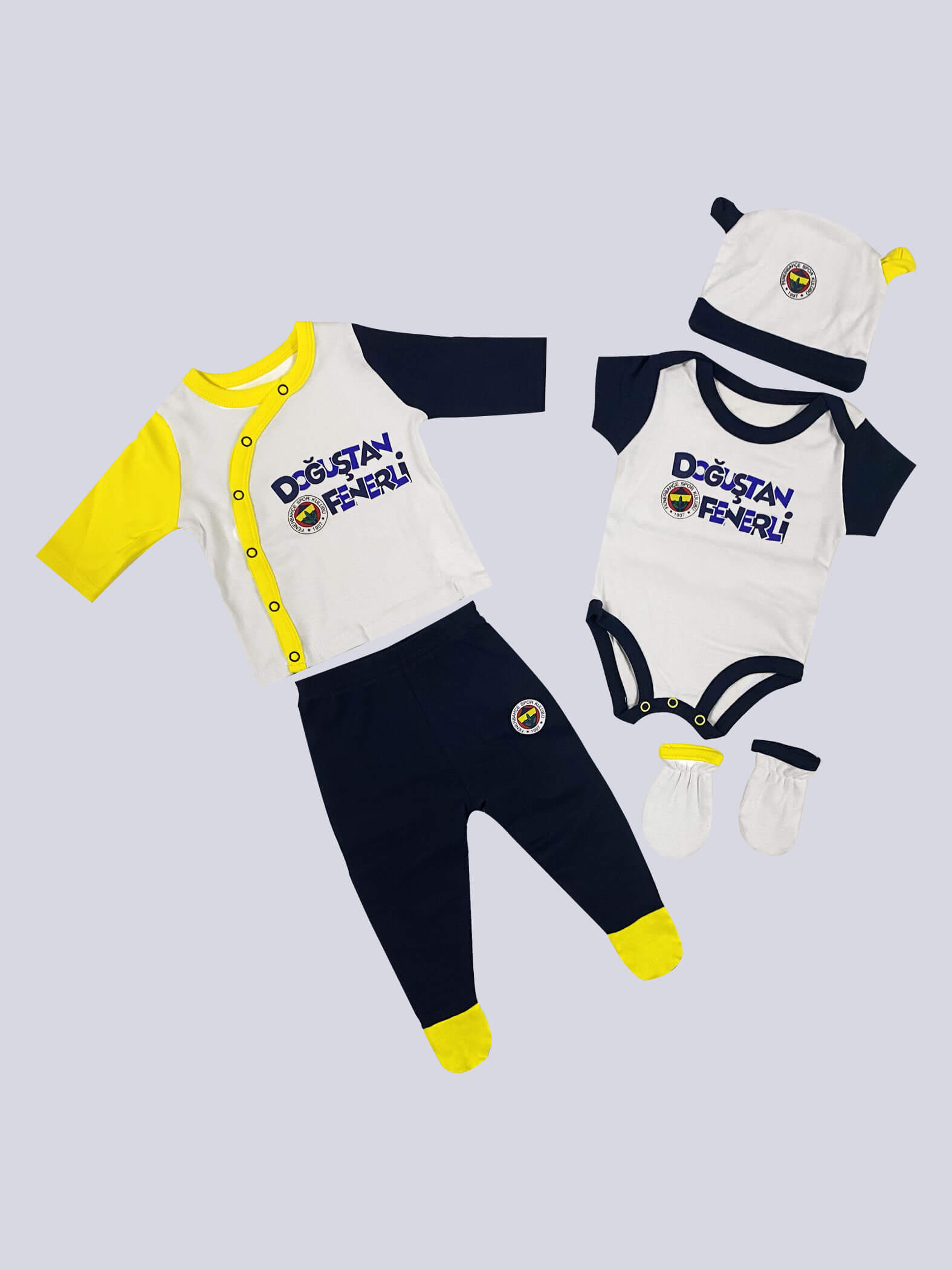 Fenerbahçe Doğuştan Fenerli Hastane Çıkışı